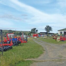 Enhancing livestock farming with John Deere loaders